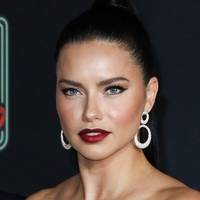 Adriana Lima Nahé
