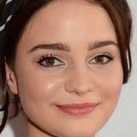 Aisling Franciosi Nahé