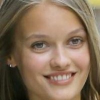 Alessia Merz Nahé