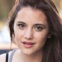 Alexa Nikolas Nahé