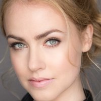 Amanda Schull Nahé