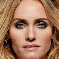 Amber Valletta Nahé