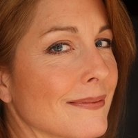 Angela Nicholas Nahé