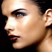Anna Azarova Nahé