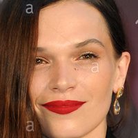 Anna Brewster Nahé
