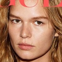 Anna Ewers Nahé