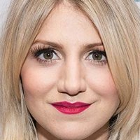 Annaleigh Ashford Nahé