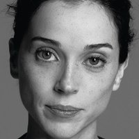Annie Clark Nahé