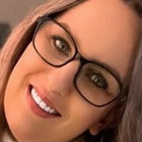 AnyCourtney Nahé