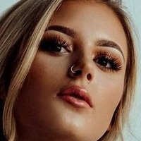 Ashlyn Sharp Nahé