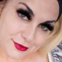 big-titty-tina Nahé
