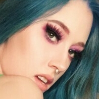 Blue Cromwyll Nahé