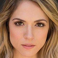 Brooke Nevin Nahé