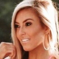 Brooke Sands Nahé