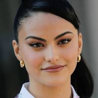 Camila Mendes Nahé