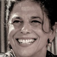 Carmela Locantore Nahé