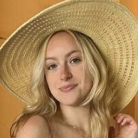 Cece Handley Nahé