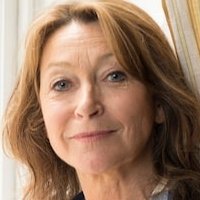 Cherie Lunghi Nahé