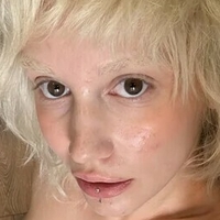 Christi Vovk Nahé