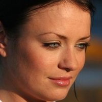 Corynne Heads Nahé