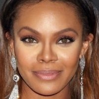 Crystle Stewart Nahé