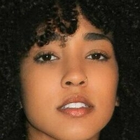 Curlswithv Nahé
