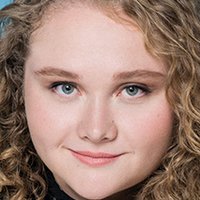 Danielle Macdonald Nahé