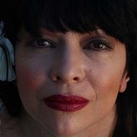 Debra Lamb Nahé