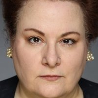 Donna Pieroni Nahé