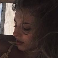 Eliana Jones Nahé
