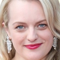 Elisabeth Moss Nahé
