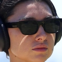Ella Ding Nahé