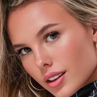 Ellie Blue Nahé