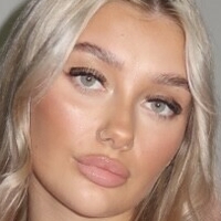 Ellie Cameron Nahé