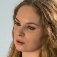 Emily Jezebelle Nahé