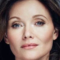 Essie Davis Nahé