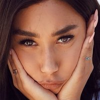 Eva Gutowski Nahé