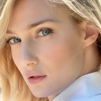Eva Riccobono Nahé