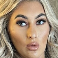 Foxymegs20 Nahé