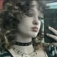 goth_queen_os Nahé