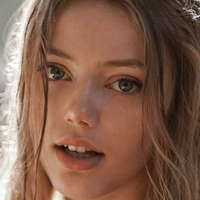 Grace Van Dien Nahé