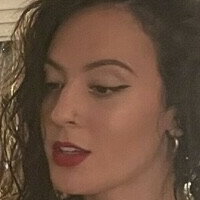 Hailee Schwartz Nahé