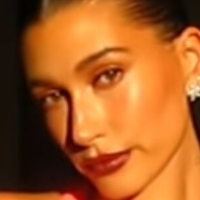 Hailey Baldwin Bieber Nahé