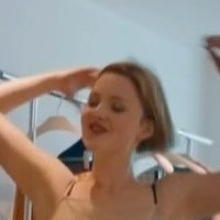 Holliday Grainger Nahé