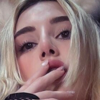 HollieMollie Nahé