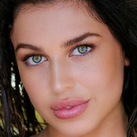 Ilyana Webb Nahé
