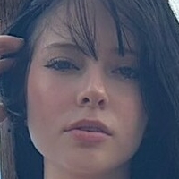 Isabella Theran Nahé