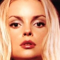 Izabella Miko Nahé