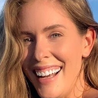 Jordan Claire Robbins Nahé