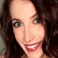 Kat Edwards Nahé